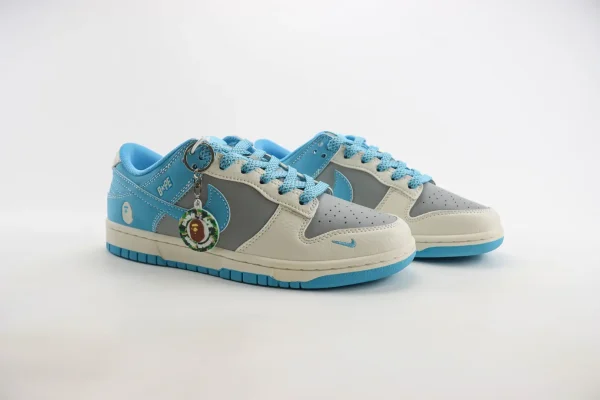 Nike SB Dunk Low x Bape - Image 2