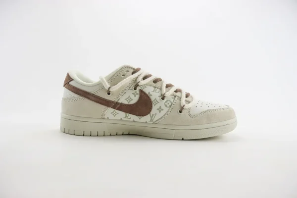 Nike SB Dunk Low x LV - Image 3