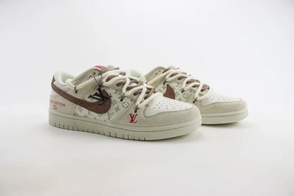 Nike SB Dunk Low x LV - Image 2
