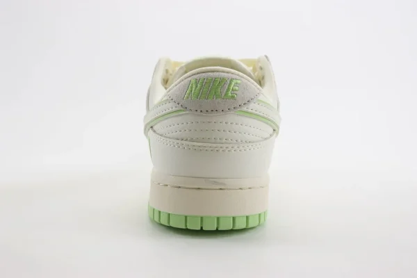 Nike SB Dunk Low x Bape - Image 6
