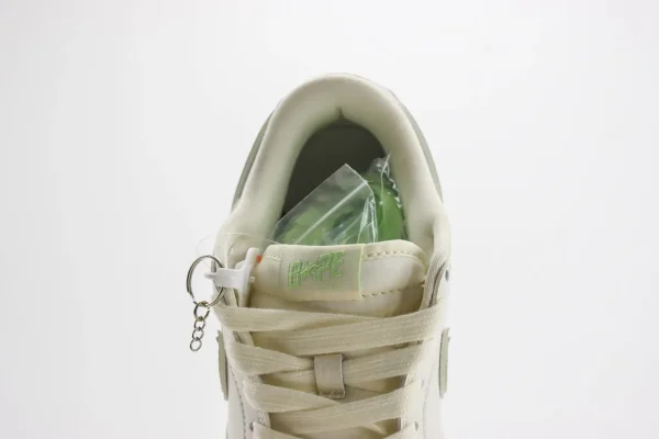 Nike SB Dunk Low x Bape - Image 9