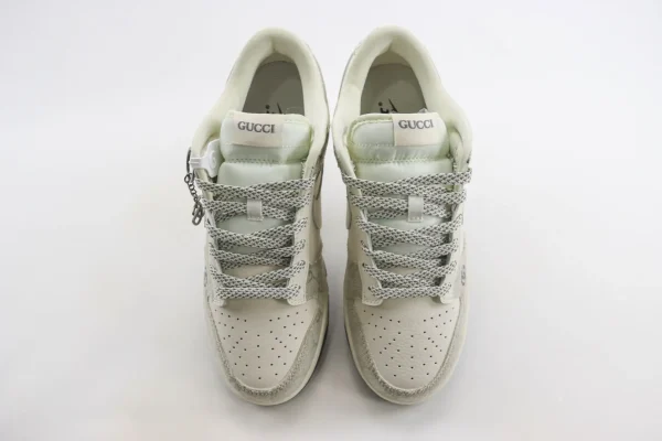 Nike SB Dunk Low x GUCCI - Image 5