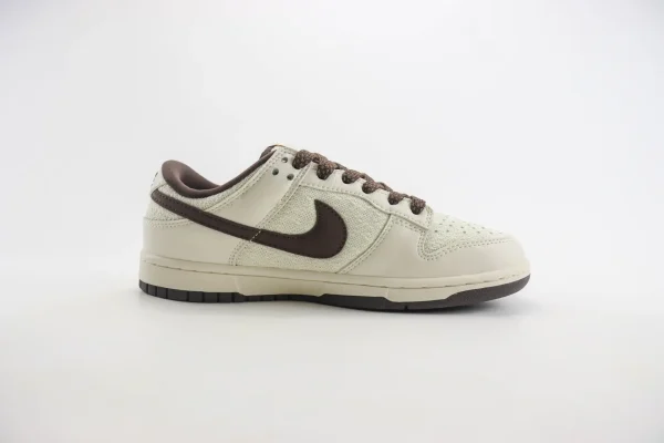 Nike SB Dunk Low x GUCCI - Image 3