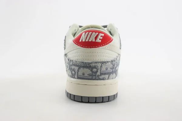 Nike SB Dunk Low x Dior - Image 6