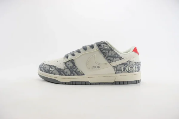 Nike SB Dunk Low x Dior
