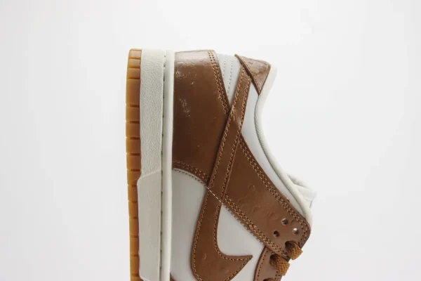 Nike SB Dunk Low - Image 7