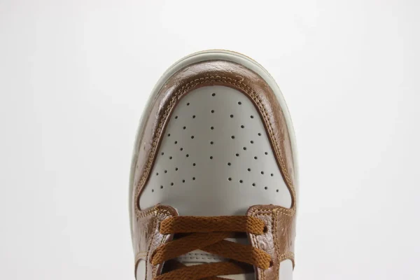 Nike SB Dunk Low - Image 8