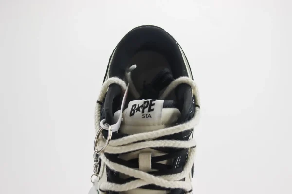 Nike SB Dunk Low x Bape - Image 9