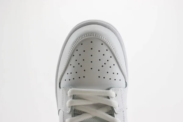 Nike SB Dunk Low - Image 8