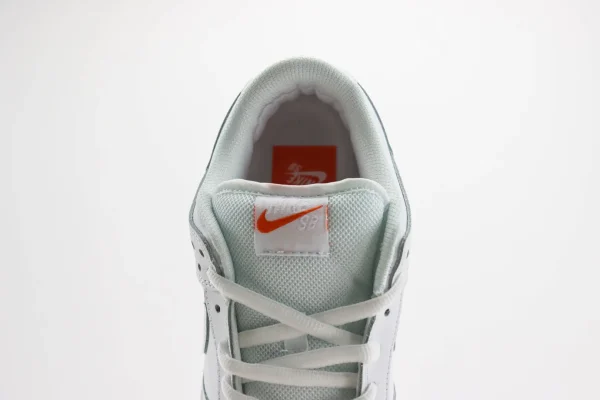 Nike SB Dunk Low - Image 9