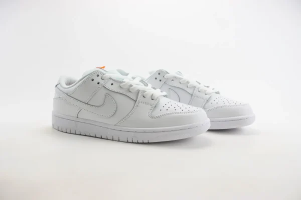 Nike SB Dunk Low - Image 2