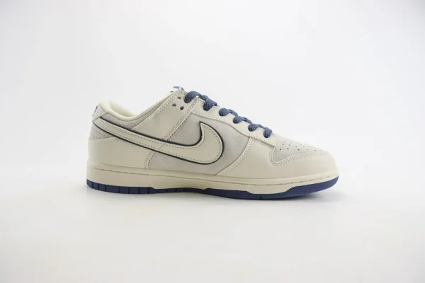 Nike SB Dunk Low x The North Face - Image 3