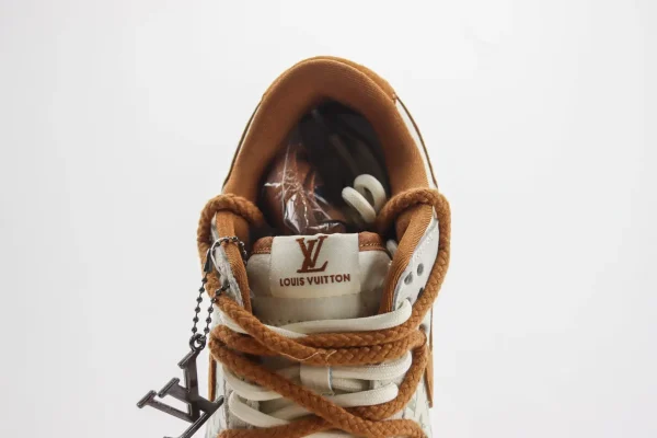 Nike SB Dunk Low x LV - Image 9