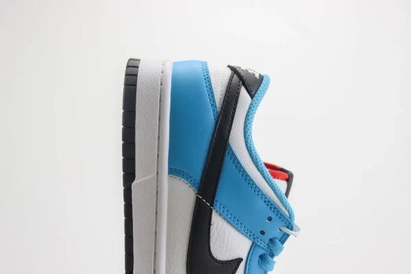 Nike SB Dunk Low - Image 7
