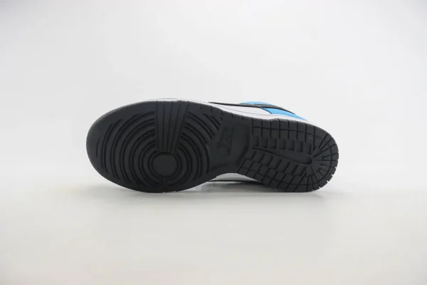 Nike SB Dunk Low - Image 4