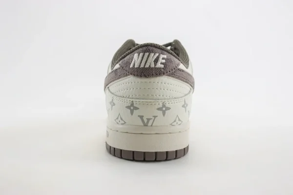 Nike SB Dunk Low x LV - Image 6
