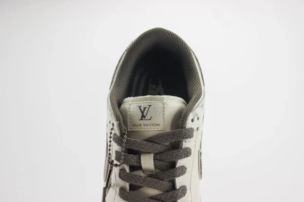 Nike SB Dunk Low x LV - Image 9