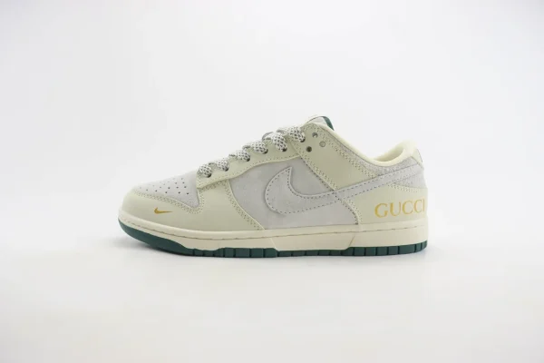 Nike SB Dunk Low x GUCCI