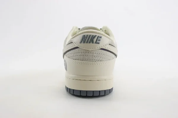 Nike SB Dunk Low x The North Face - Image 6