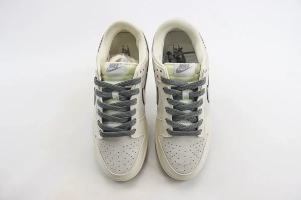 Nike SB Dunk Low x The North Face - Image 5