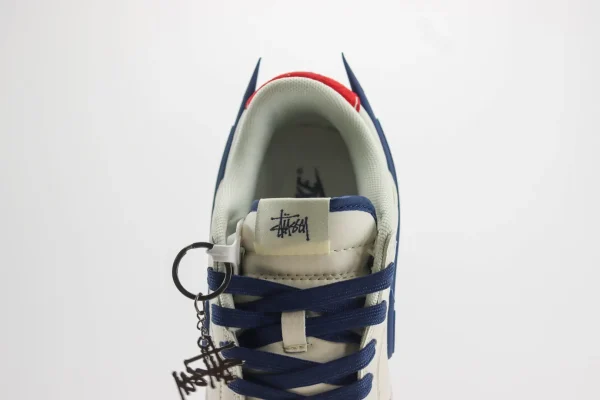 Nike SB Dunk Low - Image 9