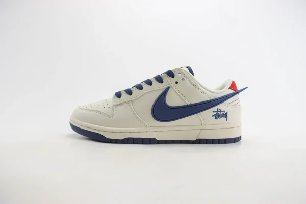 Nike SB Dunk Low
