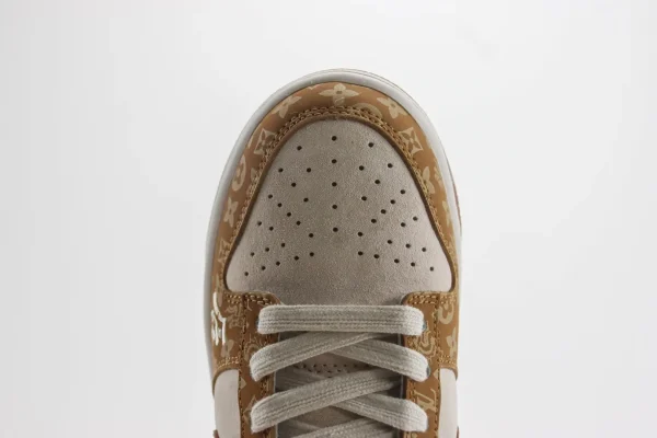 Nike SB Dunk Low x LV - Image 8
