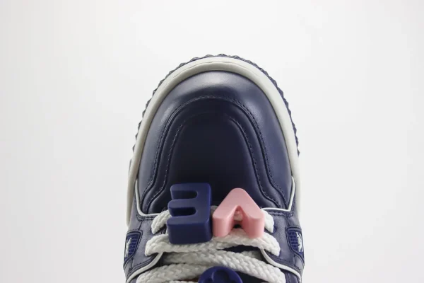 LV trainer Maxi - Image 8