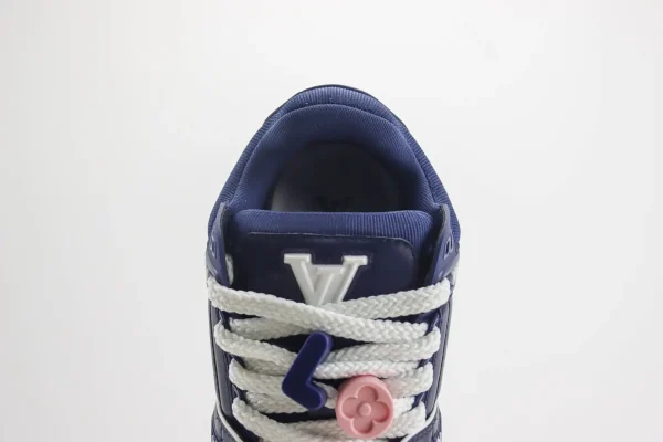 LV trainer Maxi - Image 9