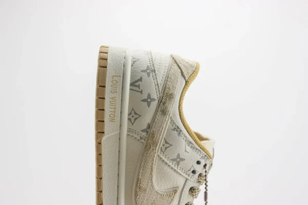 Nike SB Dunk Low x LV - Image 7