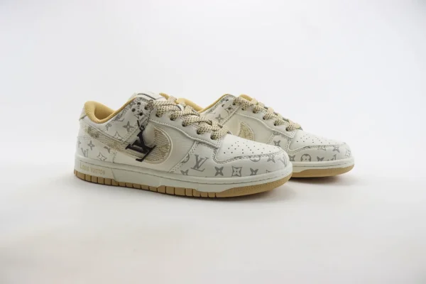 Nike SB Dunk Low x LV - Image 2