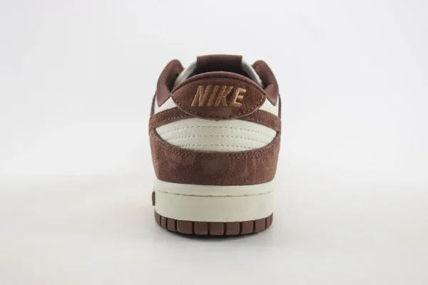 Nike SB Dunk Low x LV - Image 6