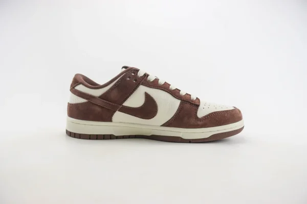 Nike SB Dunk Low x LV - Image 3