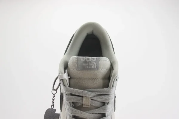 Nike SB Dunk Low x The North Face - Image 9