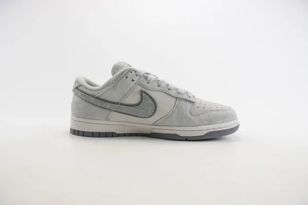 Nike SB Dunk Low x The North Face - Image 3