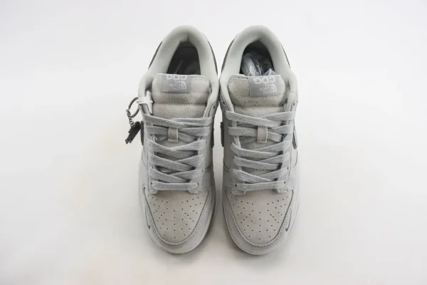 Nike SB Dunk Low x The North Face - Image 5