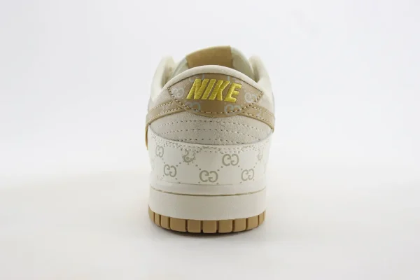 Nike SB Dunk Low x GUCCI - Image 6
