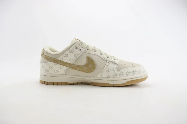 Nike SB Dunk Low x GUCCI - Image 3