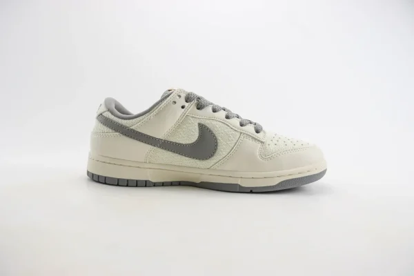 Nike SB Dunk Low x GUCCI - Image 3