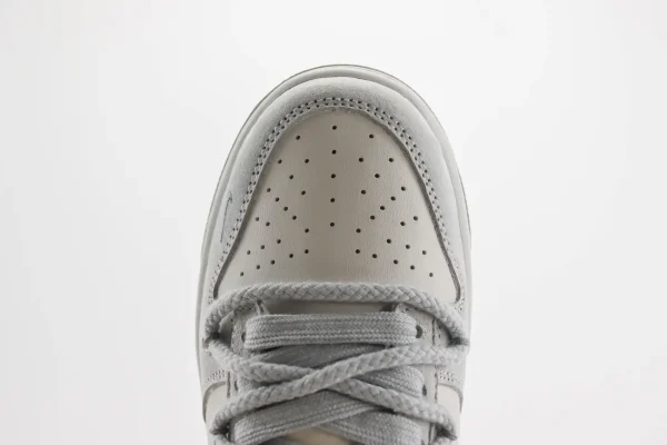 Nike SB Dunk Low x The North Face - Image 8