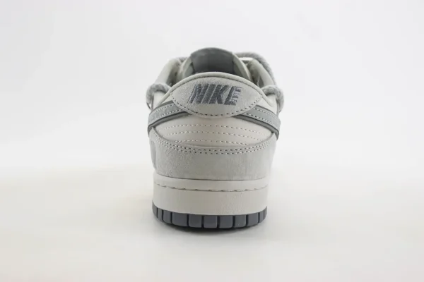 Nike SB Dunk Low x The North Face - Image 6