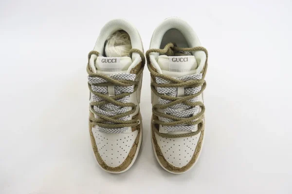Nike SB Dunk Low x GUCCI - Image 5