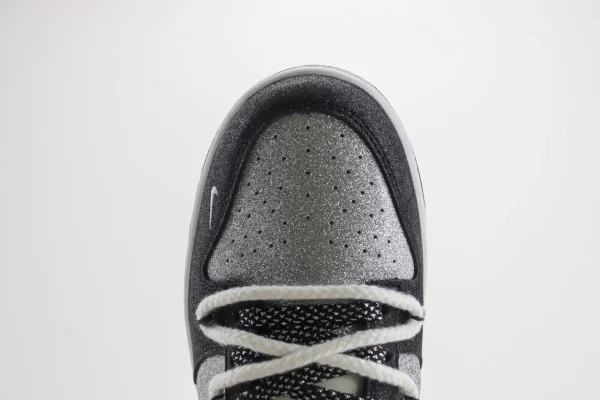 Nike SB Dunk Low x GUCCI - Image 8