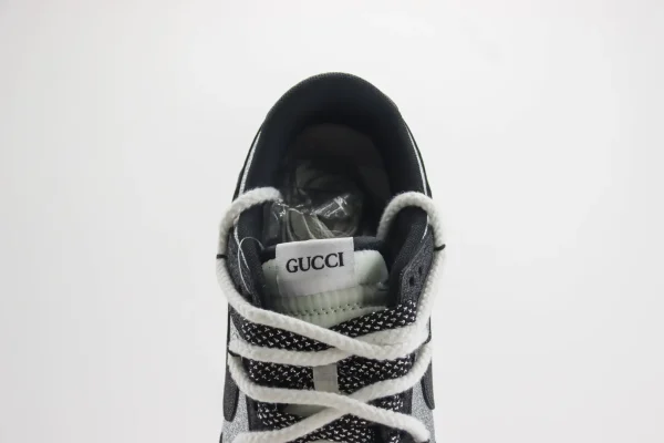 Nike SB Dunk Low x GUCCI - Image 9
