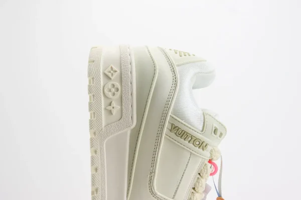 LV trainer Maxi - Image 7