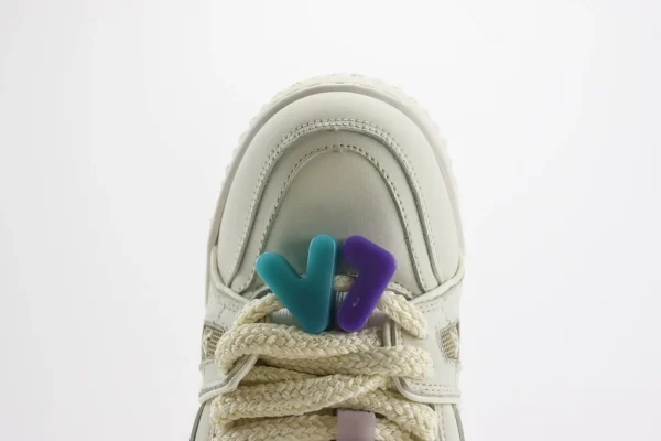 LV trainer Maxi - Image 8