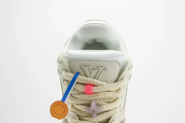 LV trainer Maxi - Image 9