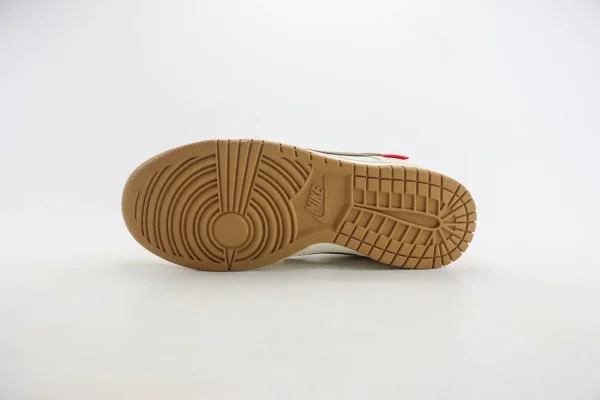 Nike SB Dunk Low - Image 4