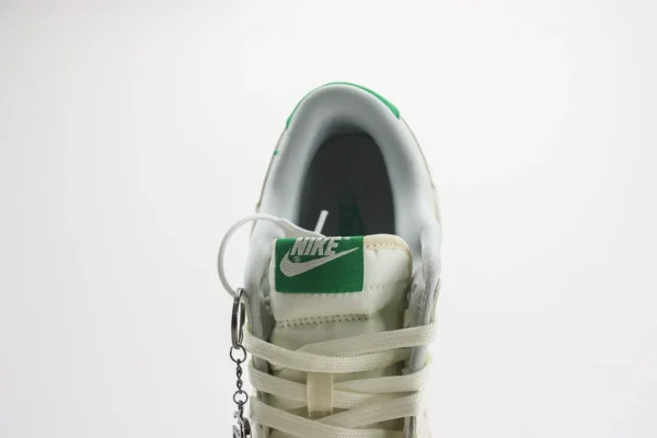 Nike SB Dunk Low x GUCCI - Image 9