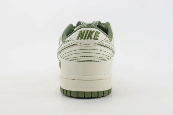Nike SB Dunk Low - Image 6